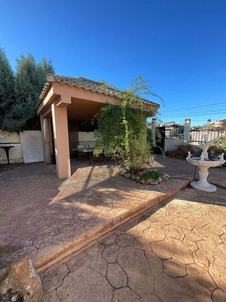 Chalet en venta en Yeles