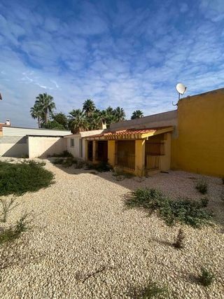 Chalet en venta en Crevillent