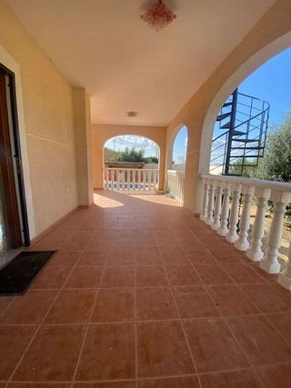 Chalet en venta en Crevillent