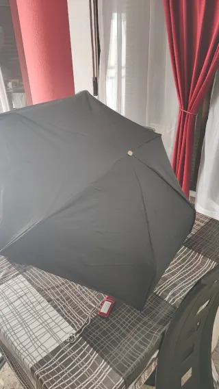 Mini paraguas portátil para sol y agua