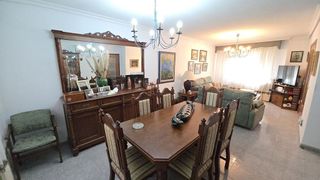 Casa pareada en venta en La Ermita en Parla