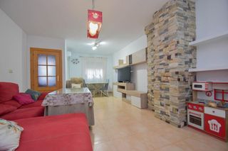 Casa adosada en venta en Alfacar