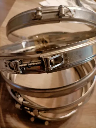 Abrazaderas unión tubo chimenea 210mm