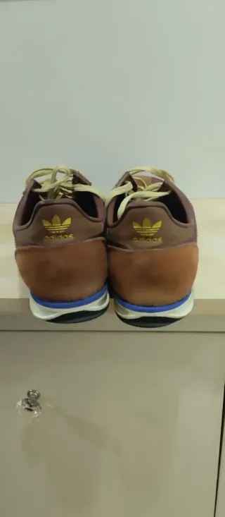 Adidas SL72 Talla 40. Usadas.