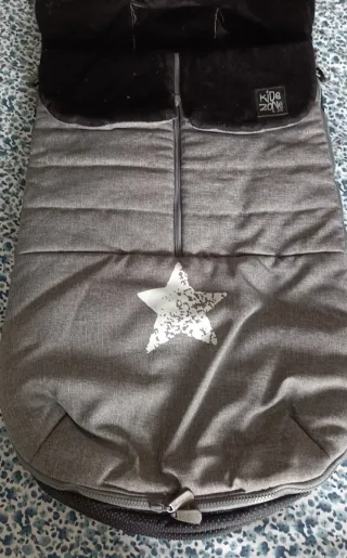 Funda para cochecito de bebé gris con estrella