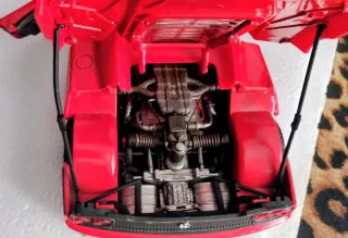 Ferrari F50 1/18 (no Bburago)