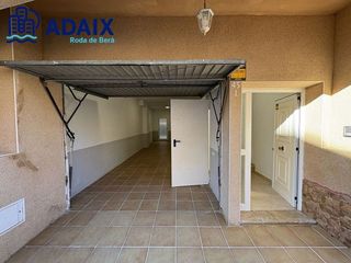 Casa adosada en venta en Centro en Roda de Barà