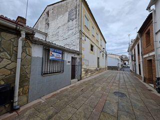 Casa adosada en venta en Majadas
