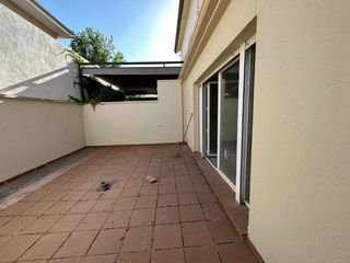 Casa adosada en venta en Renfe - Bulevar 1º y 2º Fase en Jaén