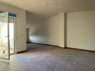 Casa adosada en venta en Renfe - Bulevar 1º y 2º Fase en Jaén