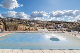 Chalet en venta en Zubia (La)