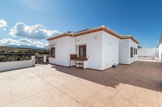 Chalet en venta en Zubia (La)
