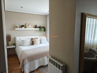 Casa pareada en venta en Lavadores en Vigo