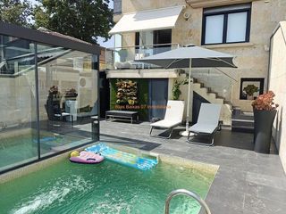Casa pareada en venta en Lavadores en Vigo