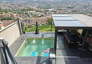 Casa pareada en venta en Lavadores en Vigo