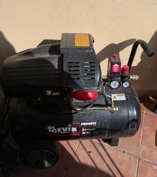 Compresor Cevik Pro 3HP 50L