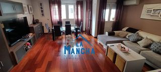 Piso en venta en Franciscanos en Albacete