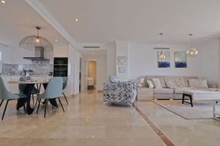 Piso en venta en Benahavís