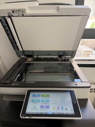 Impresora Multifunción Ricoh IM C2000 Blanca