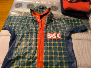 Chubasquero a cuadros talla única