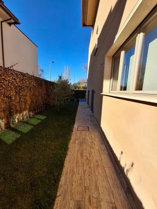 Casa pareada en alquiler en Fuentelarreina en Madrid