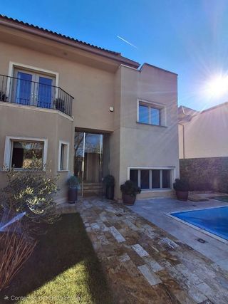 Casa pareada en alquiler en Fuentelarreina en Madrid