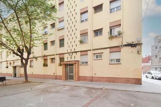 Piso en venta en Creu de Barberà en Sabadell