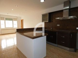 Piso en venta en Les Arenes - La Grípia  Can Montllor en Terrassa