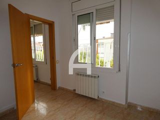 Piso en venta en Les Arenes - La Grípia  Can Montllor en Terrassa