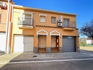 Casa pareada en venta en Empuriabrava en Castelló d´Empúries