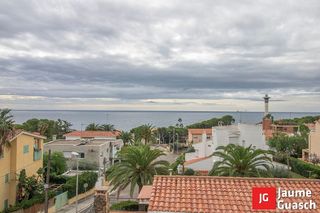 Casa pareada en venta en Els Munts en Torredembarra