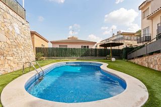Casa adosada en venta en Sant Andreu de la Barca