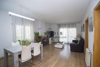 Chalet en venta en Corbera de Llobregat