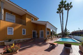 Chalet en venta en Orihuela ciudad en Orihuela