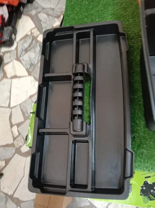 Valigetta porta attrezzi in plastica dura