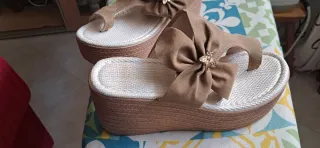 Sandalo donna zeppa beige/marrone