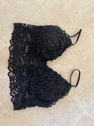 Top lencero encaje Oysho negro