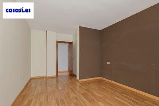 Ático en venta en Zubia (La)