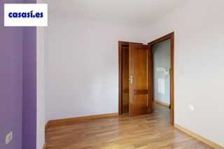 Ático en venta en Zubia (La)