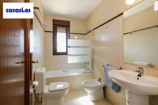 Ático en venta en Zubia (La)