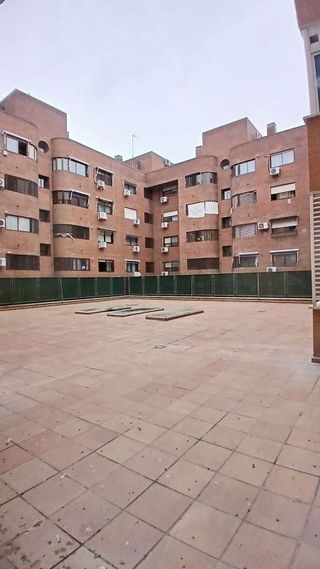 Piso en venta en Hispanoamérica - Comunidades en Valdemoro
