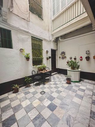 Piso en venta en La Caleta - La Viña en Cádiz