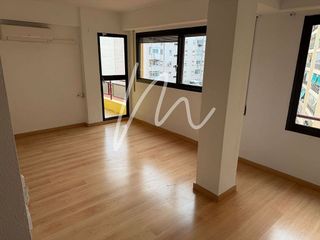 Piso en venta en Sant Isidre en Valencia