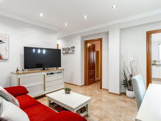 Piso en venta en Benicalap en Valencia