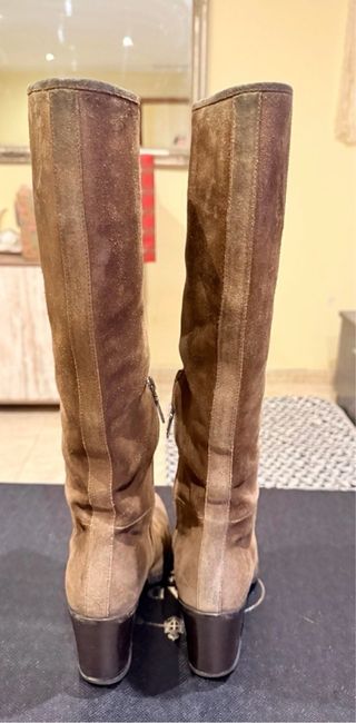 Botas altas Prada marrones