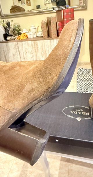 Botas altas Prada marrones