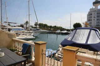 Piso en venta en Empuriabrava en Castelló d´Empúries