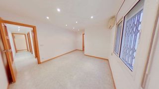 Piso en venta en Les Planes en Hospitalet de Llobregat, L´