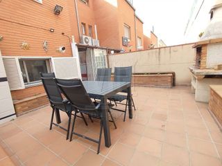 Casa adosada en venta en Montigalà -Sant Crist en Badalona