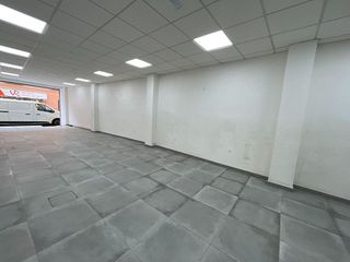 Local comercial en alquiler en Camas